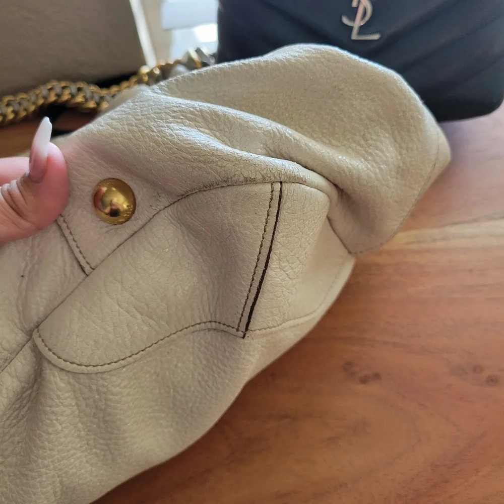 Prada | Authentic Hobo Leather Bag - Picture 12 of 16